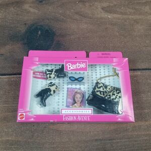 Vintage 1998 Barbie Fashion Avenue Leopard Print Accessories Boots Purse 20963